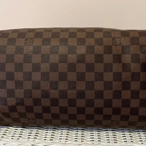 Authentic Louis Vuitton Speedy 35 Damier Ebene - Picture 5 of 10